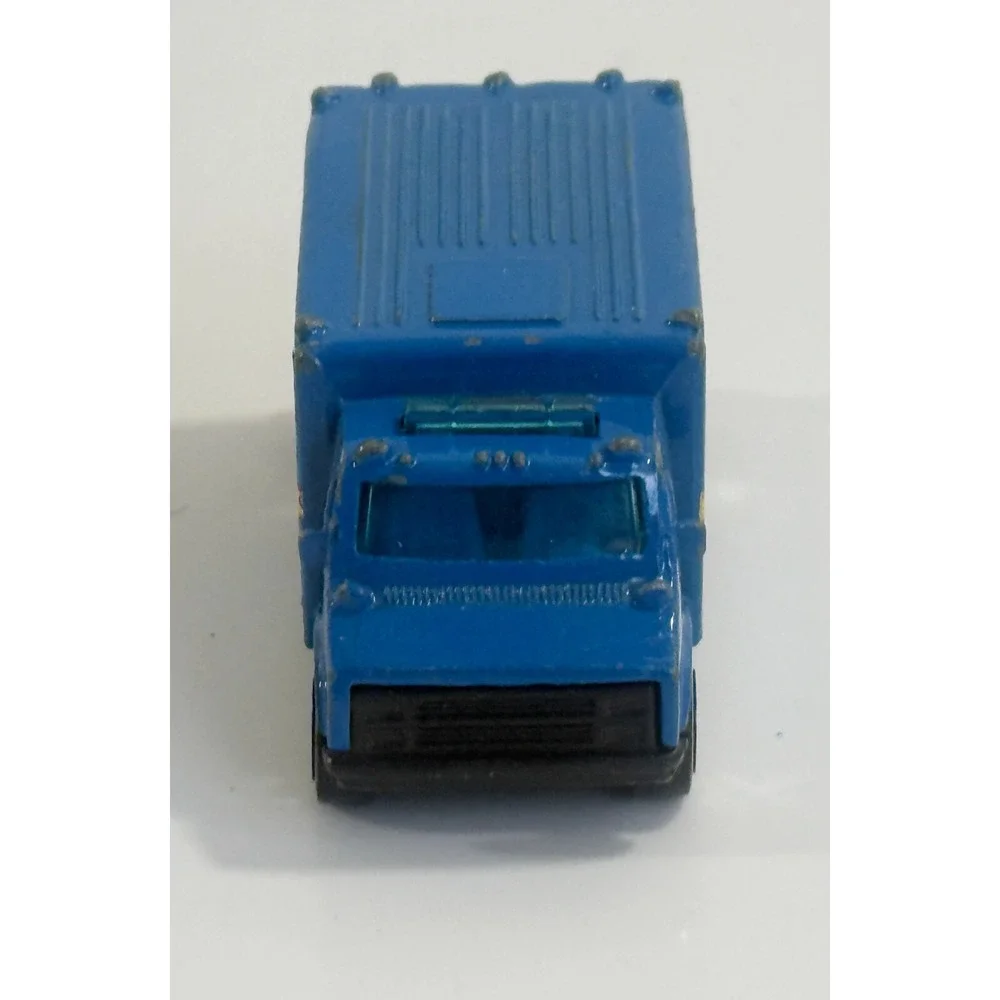 RARE Vintage 1998 Hot Wheels Downtown Center Playset Post Office Ambulance Truck